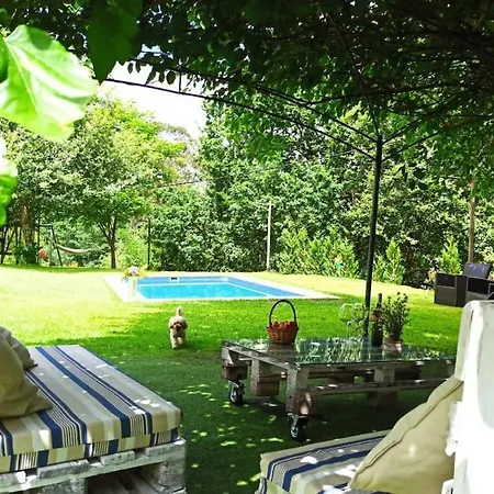 A Vina De Lina. Con Piscina Y Finca.