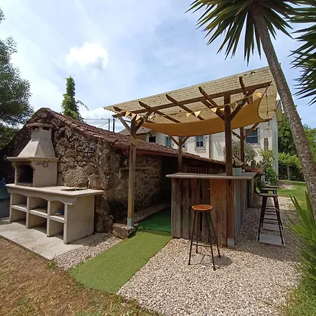 Сasa de vacaciones A Viña De Lina. Con Piscina Y Finca. Pontevedra