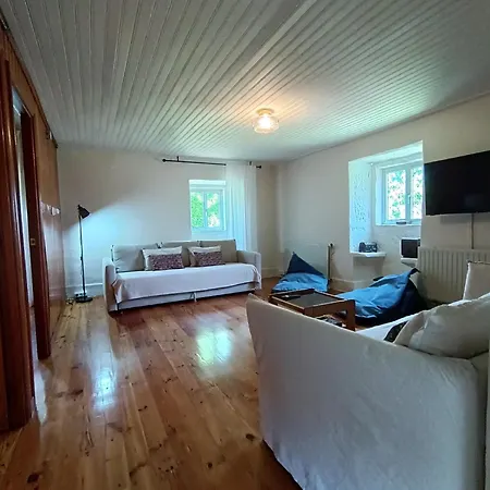 A Viña De Lina. Con Piscina Y Finca. *