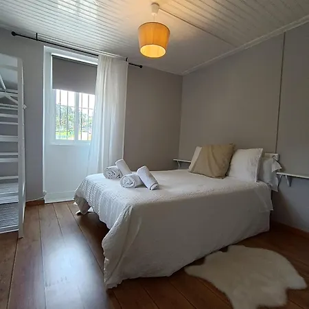 Сasa de vacaciones A Viña De Lina. Con Piscina Y Finca. Pontevedra