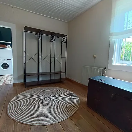 A Vina De Lina. Con Piscina Y Finca.