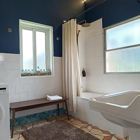 A Viña De Lina. Con Piscina Y Finca. Pontevedra